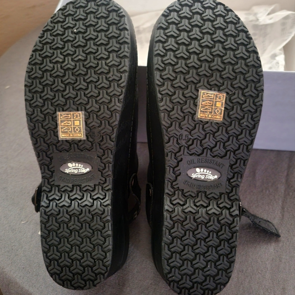 Spring Step Professional buckled clog